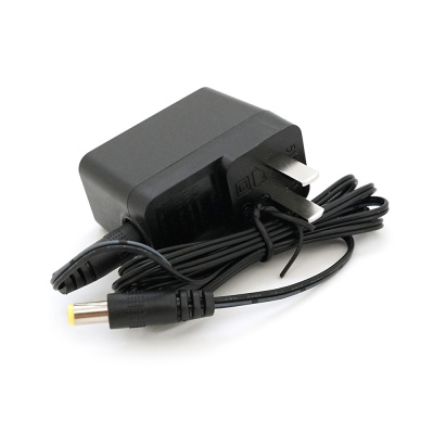 Комутатор Tenda S105 5 портів Ethernet 10/100 Мбіт/сек, + перехідник, BOX Q120